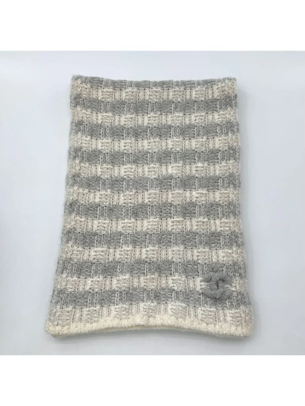 Chanel Beige & Grey Cashmere Knit Scarf